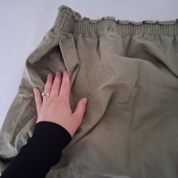 J. Crew/ Linen Blend/ Khaki Green Mini Skirt/ Elastic Waistband/ Size US 12 - Picture 6 of 12